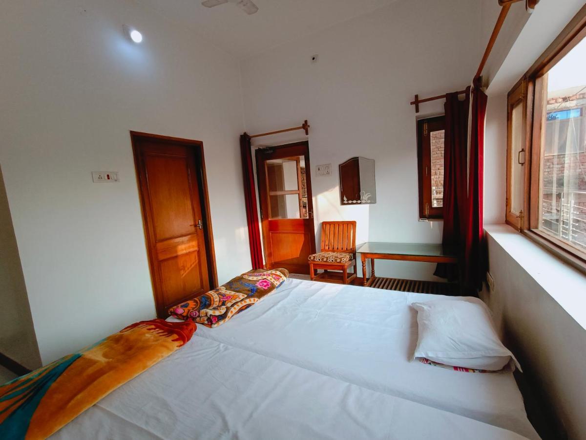 The Gupta Guest House Бодх Гая Екстериор снимка