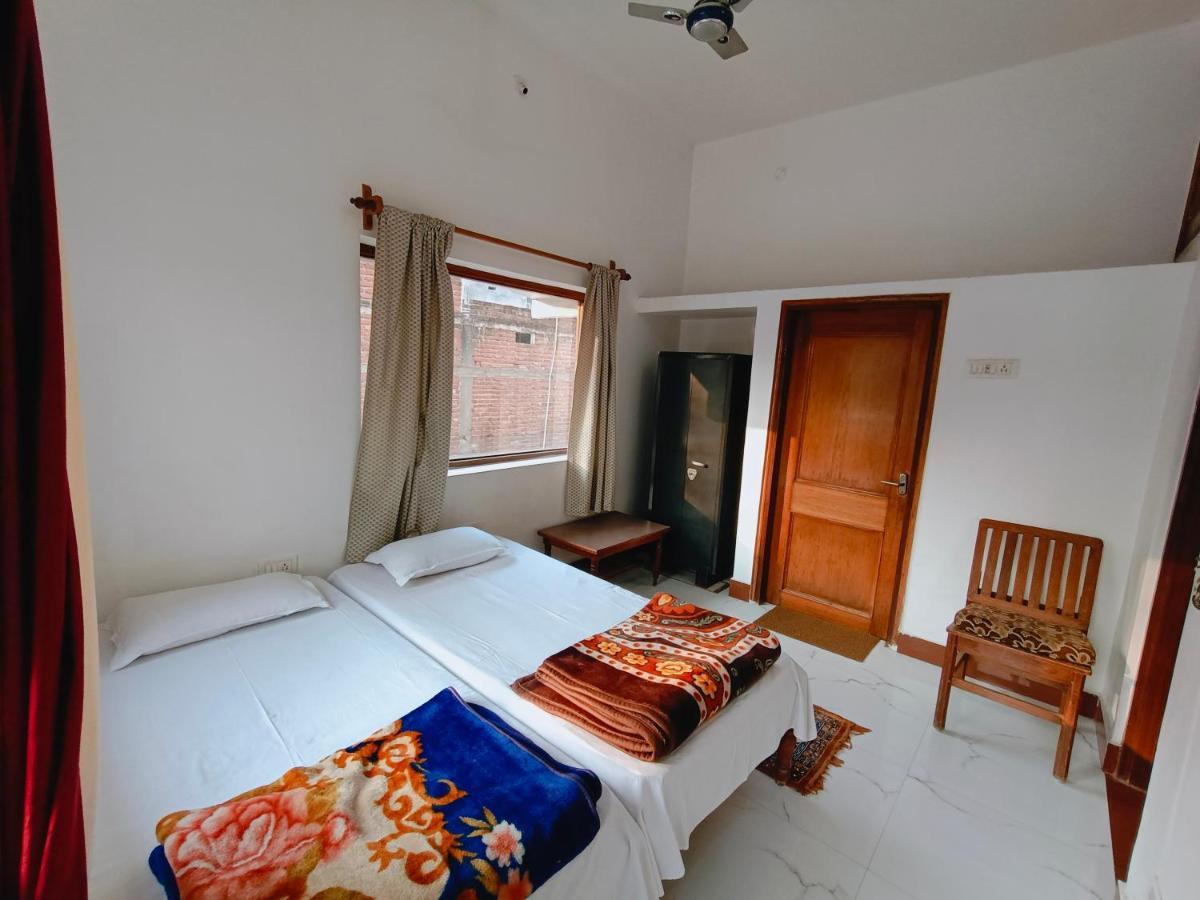 The Gupta Guest House Бодх Гая Екстериор снимка