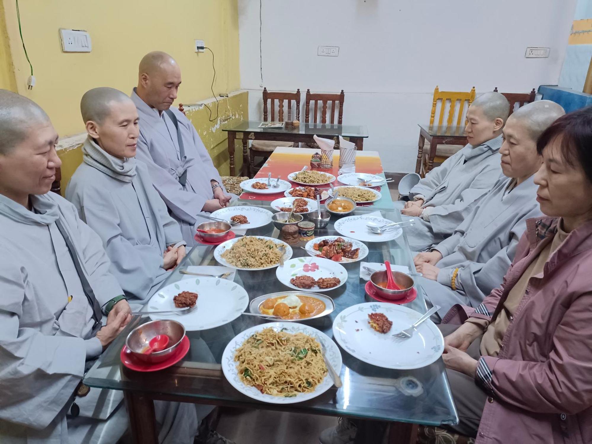 The Gupta Guest House Бодх Гая Екстериор снимка